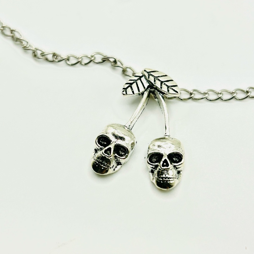 Rockabilly Punk Goth Skull Cherry Bomb Pinup Choker Necklace NWOT
